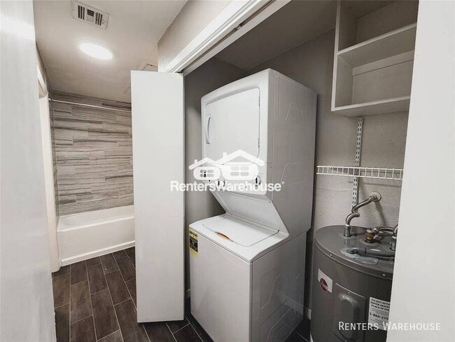 Building Photo - NEW Fully Renovated/ UPGRADED condo. 1 Bed...