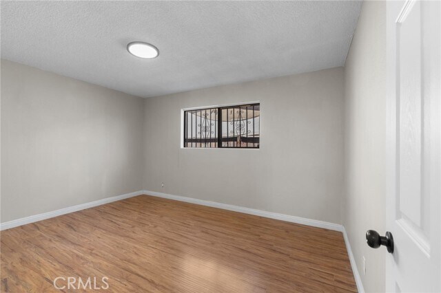 Building Photo - 207 Flora St