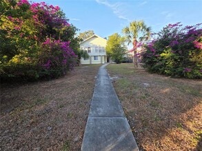 Building Photo - 2219 21st Ave S