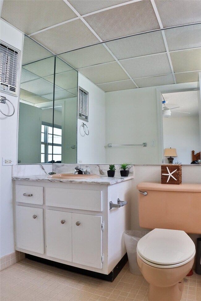 Building Photo - 1500 S Ocean Blvd