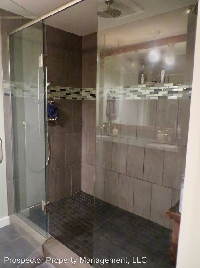 Building Photo - 2 br, 2 bath House - 1510 Alki Ave SW