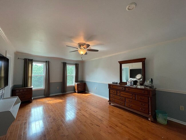 Building Photo - 3 Fox Chase Ln