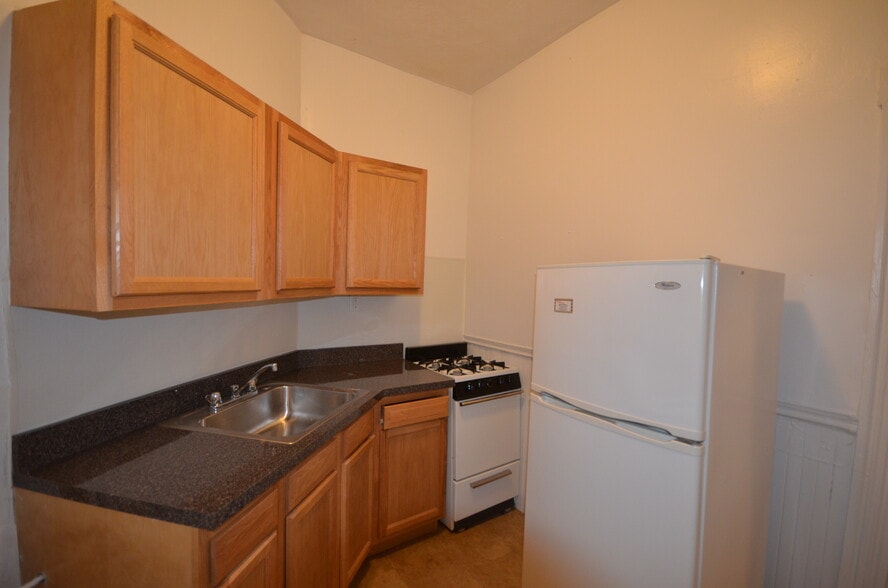 Building Photo - 15 Walbridge St