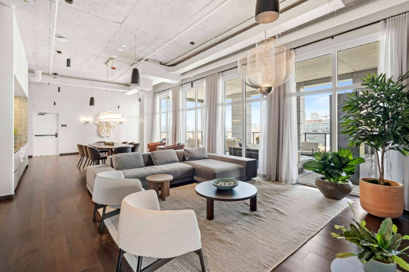 Building Photo - 151 N Ashland Ave