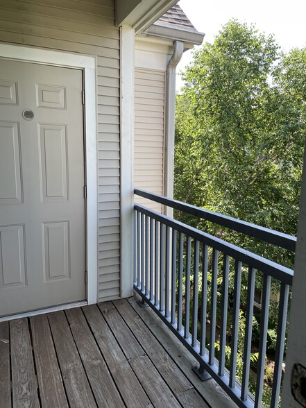 Building Photo - 3021 Nicosh Cir