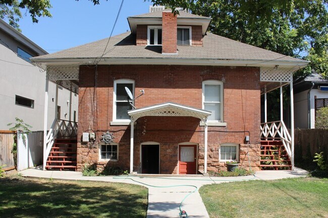 Building Photo - 932 S 900 E