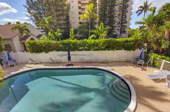 Building Photo - 3575 S Ocean Blvd