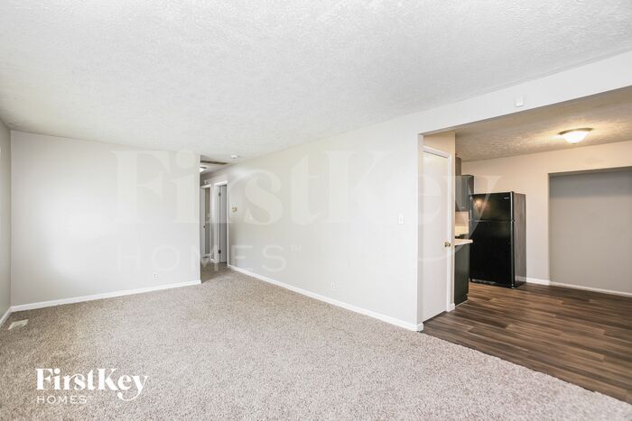Building Photo - 5730 Laurel Hall Dr