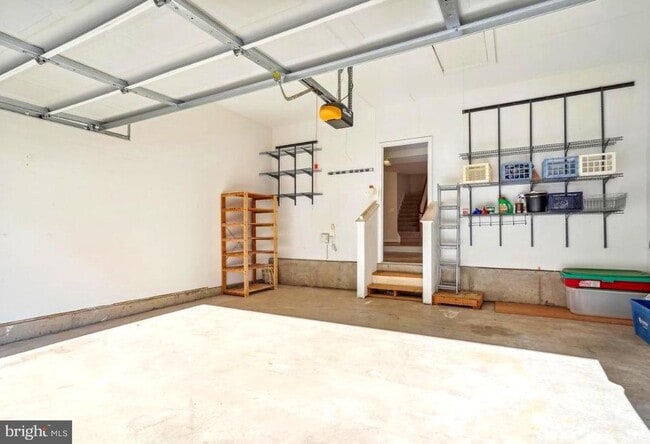 Building Photo - 5033 Softwood Ln