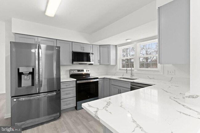 Building Photo - 6129 Franconia Station Ln