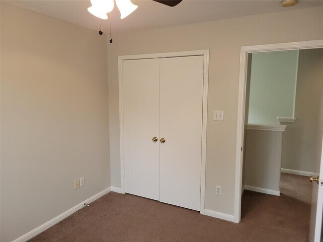 Building Photo - 11815 E Galwan Cir