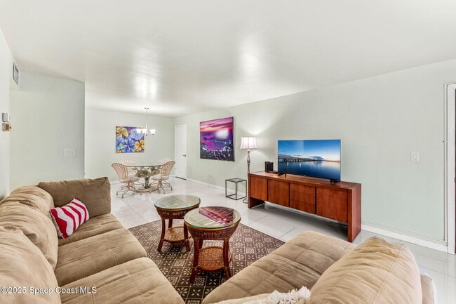 Building Photo - 2700 N Hwy A1A