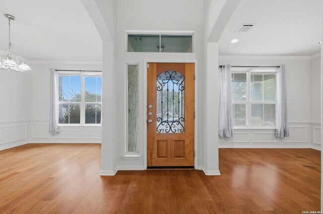 Building Photo - Spacious 5-Bedroom Home for Lease in Desirable Cibolo Location!