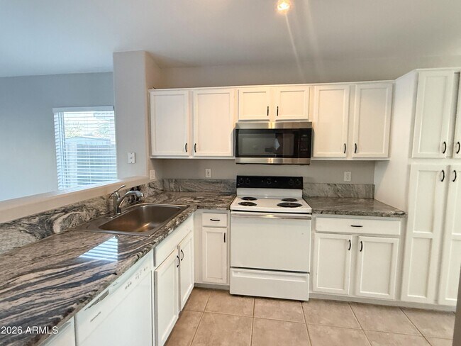 Building Photo - 11550 E Contessa St