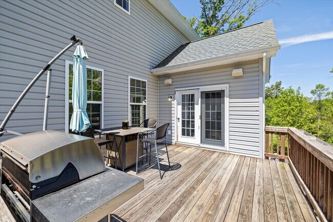 Building Photo - Gorgeous 5 Bed 3.5 Bathroom in Stafford, VA