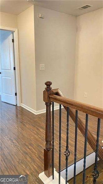 Building Photo - 4408 Black Hills Dr NW