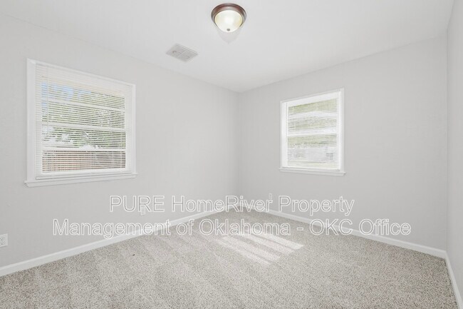 Building Photo - 1301 NW 102nd St
