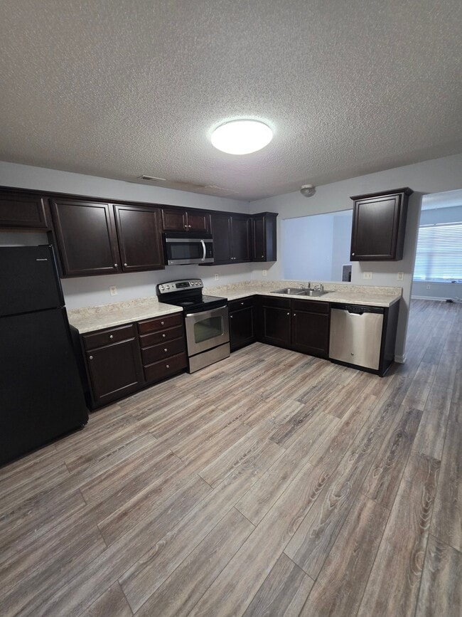 Building Photo - 2093 Brandymill Ln