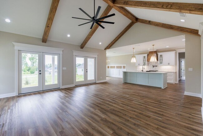 Building Photo - 3061 Houser Wy