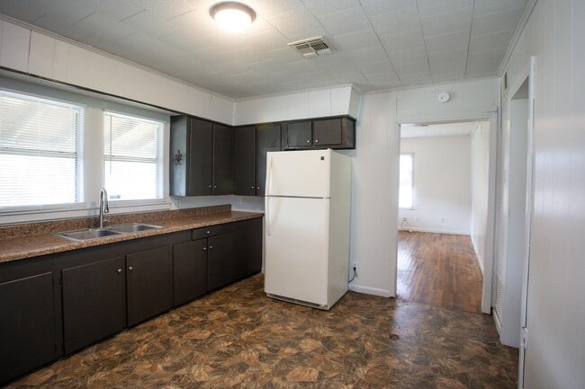 Building Photo - 106 Doc Duhon St