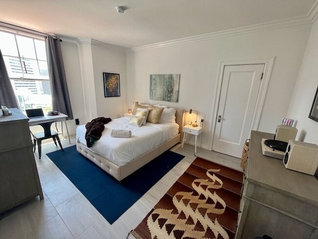 Building Photo - The Historic Elegance Meets Downtown Living @ El Cortez: UNFURNISHED 1BR/1BA w/ parking