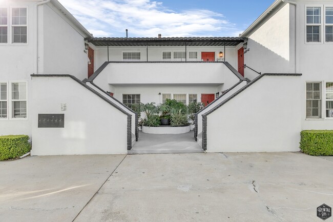 Building Photo - 8613 W Olympic Blvd