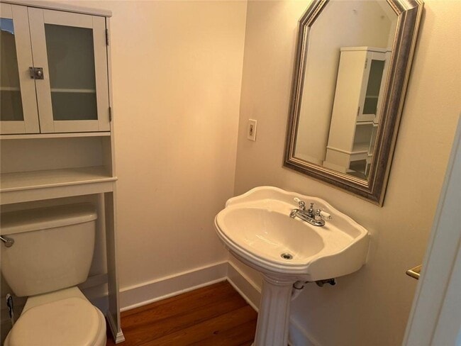 Building Photo - 199 Pearl St SE