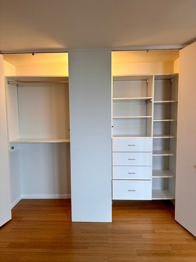 Building Photo - 1030 N State St