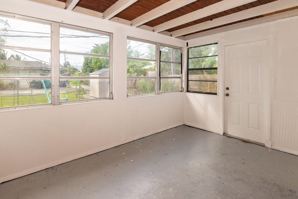 Building Photo - 1491 NW 1st St