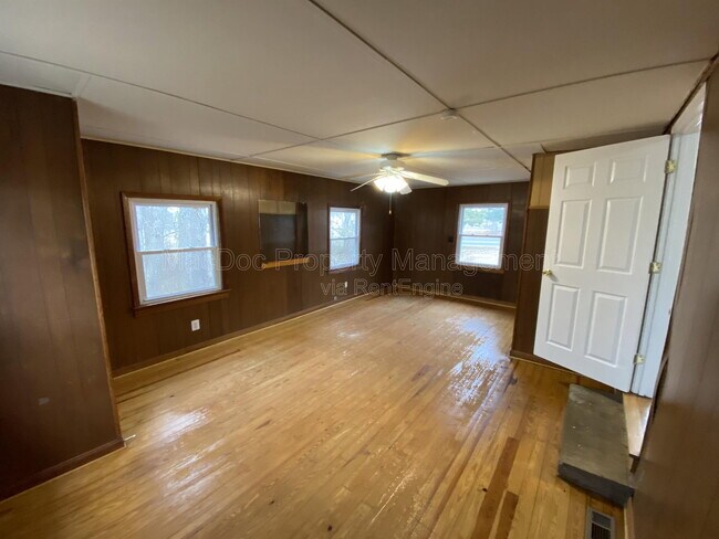 Building Photo - 11308 Gordon Rd