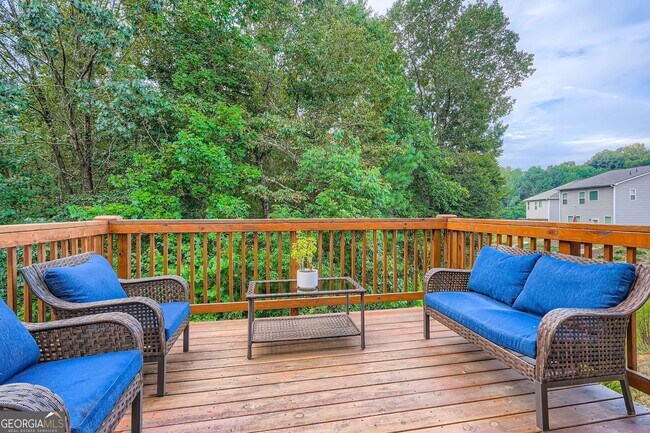 Building Photo - 4630 Blake Lp