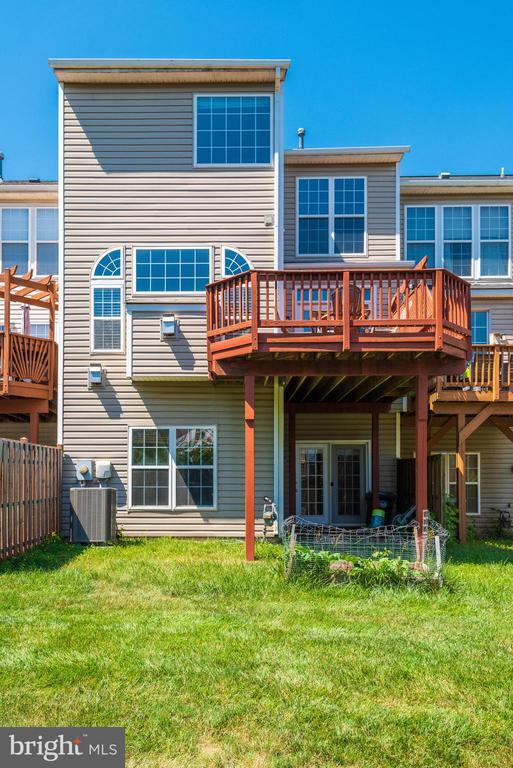 Building Photo - 43831 Chadwick Terrace