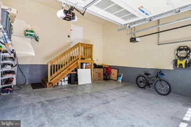 Building Photo - 206 Shields Ct