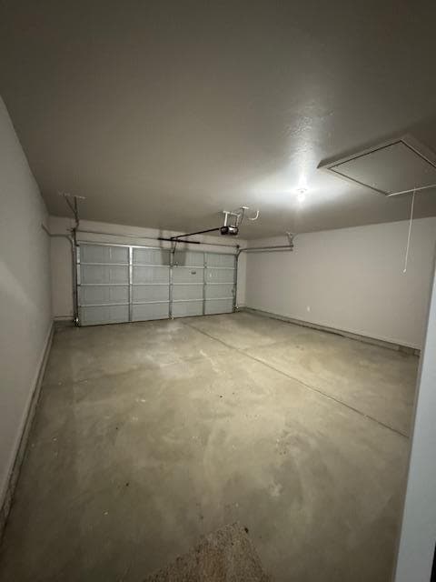 Building Photo - 626 Prairie Dr