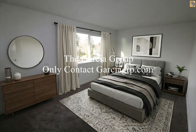 Building Photo - 1488 NE Paropa Ct