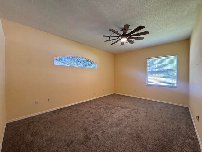 Building Photo - 39 Woodhollow Ln