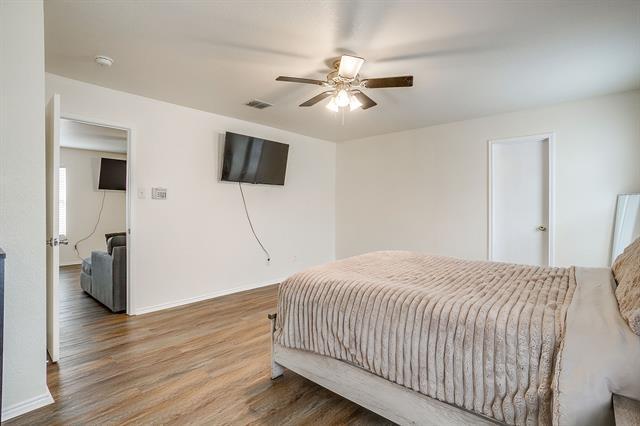 Building Photo - 6612 Meadow Way Ln