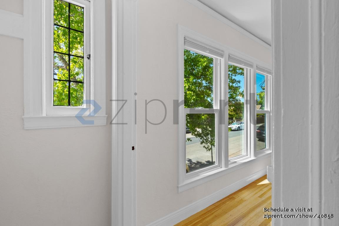 Building Photo - 2242 E 32nd St