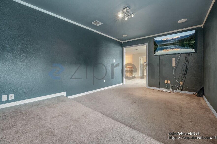 Building Photo - 706 Green Vista Ct