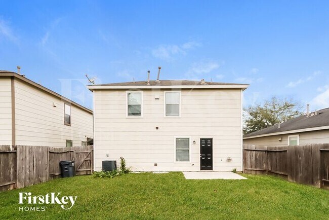 Building Photo - 3526 Fuller Bluff Dr