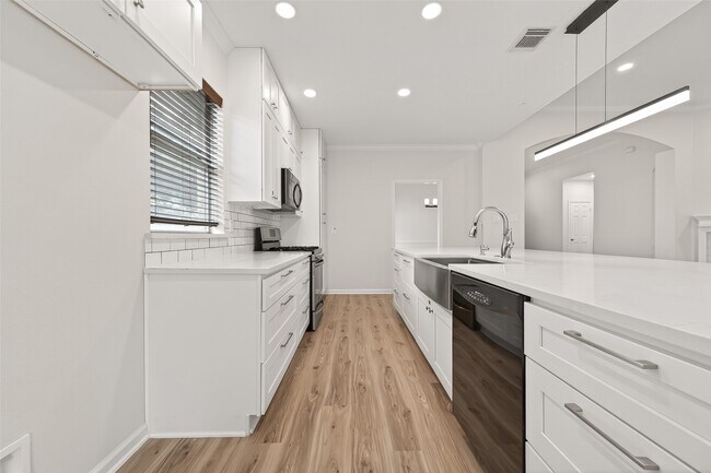 Building Photo - 9014 Pheasant Trace Ct