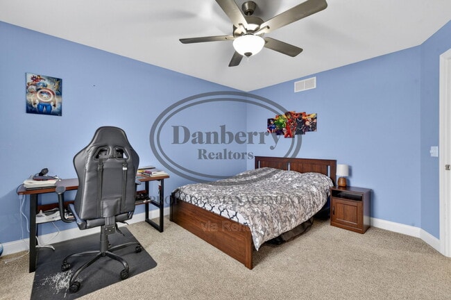 Building Photo - 24989 Reddington Ct