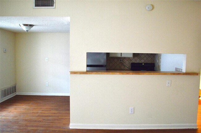 Building Photo - 4709 Harmon Ave