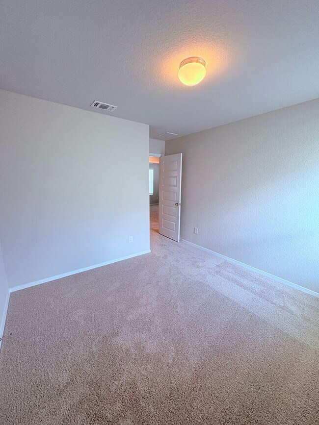 Building Photo - Brand New 4-Bedroom Home in Pflugerville –...