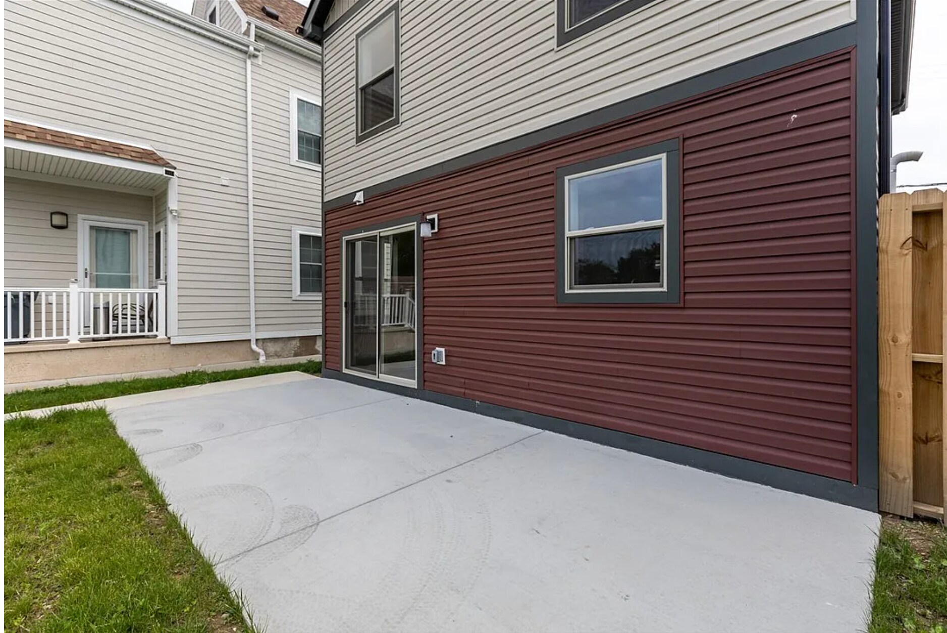 Building Photo - 22 Mayflower St