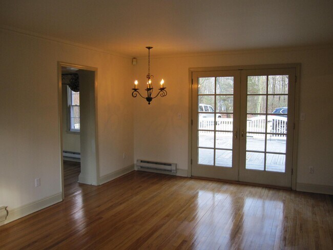 Building Photo - 103 Mt Gray Rd