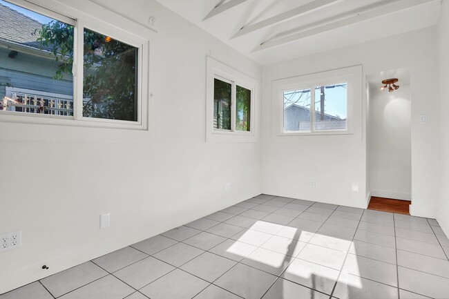 Building Photo - 2633 S Halldale Ave