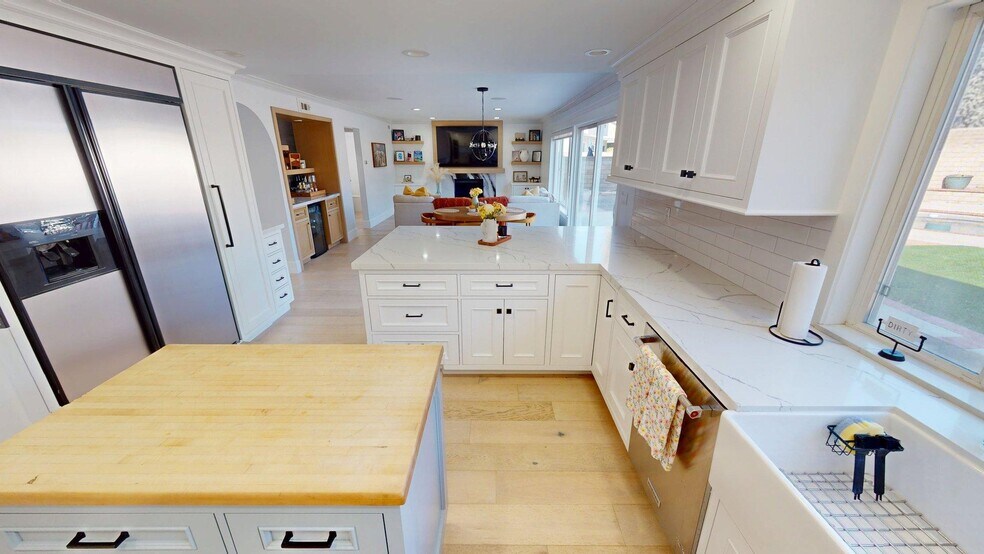 Building Photo - 880 Cayo Grande Ct