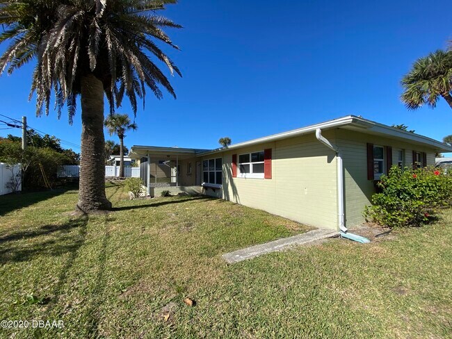 Building Photo - 16 Silk Oaks Dr