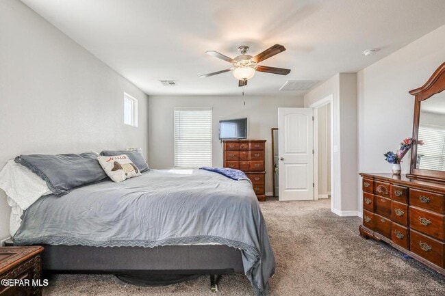 Building Photo - 4812 Marisabel Azcarate St